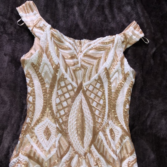 Akira NWOT off the shoulder midi Art Deco sequin dress - Picture 6 of 6